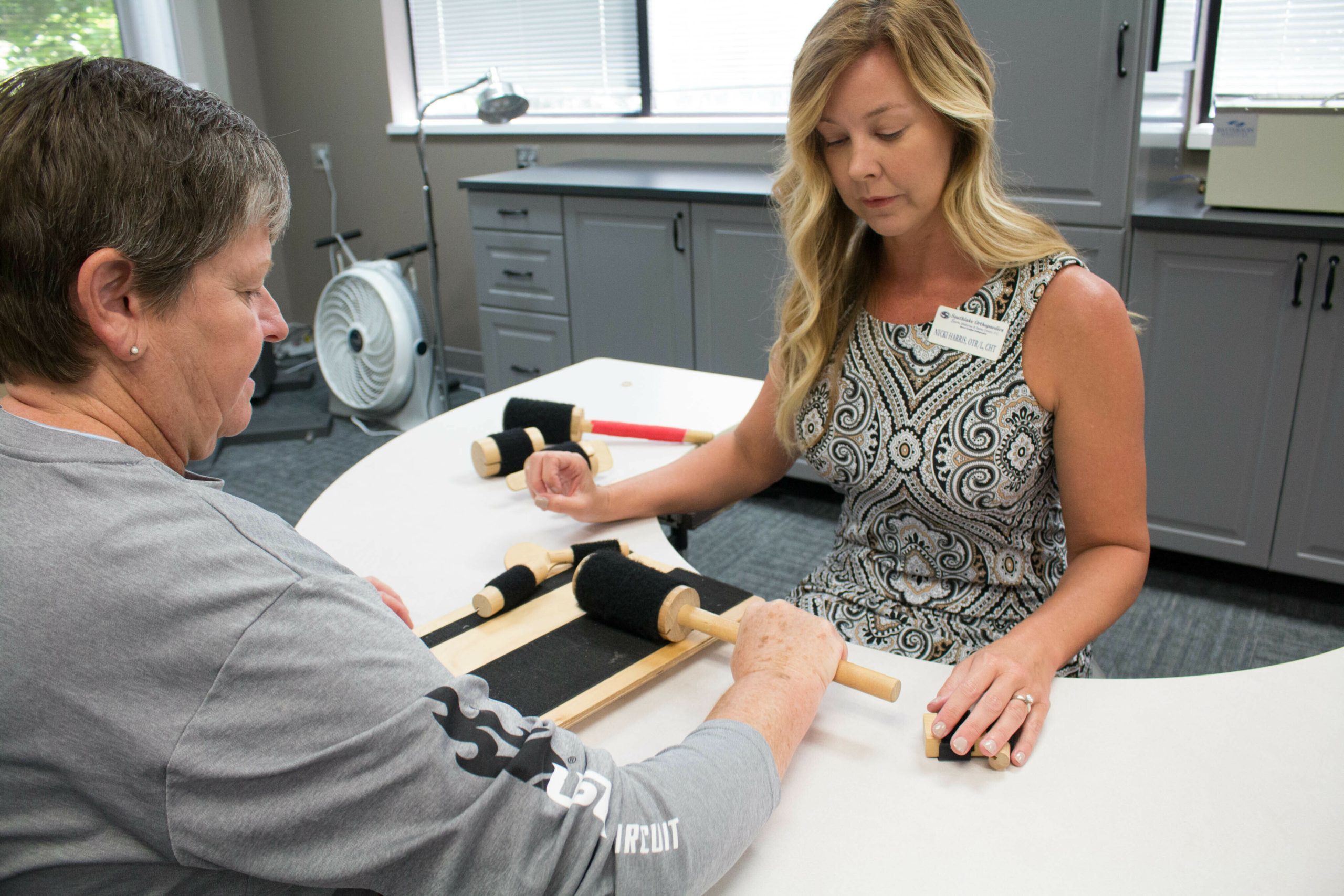 Occupational hand therapy techniques for arthritis on hand and wrist