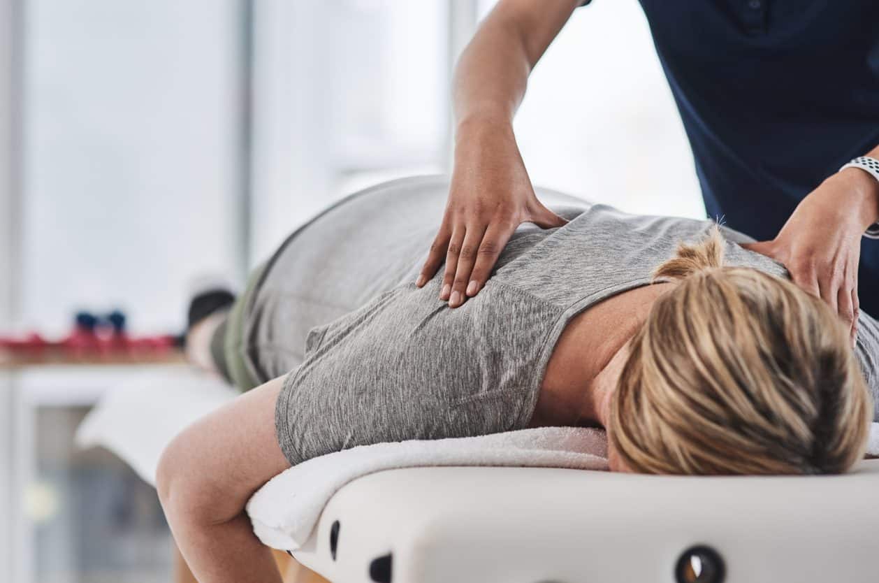 Physical therapy for patient with spine and back pain